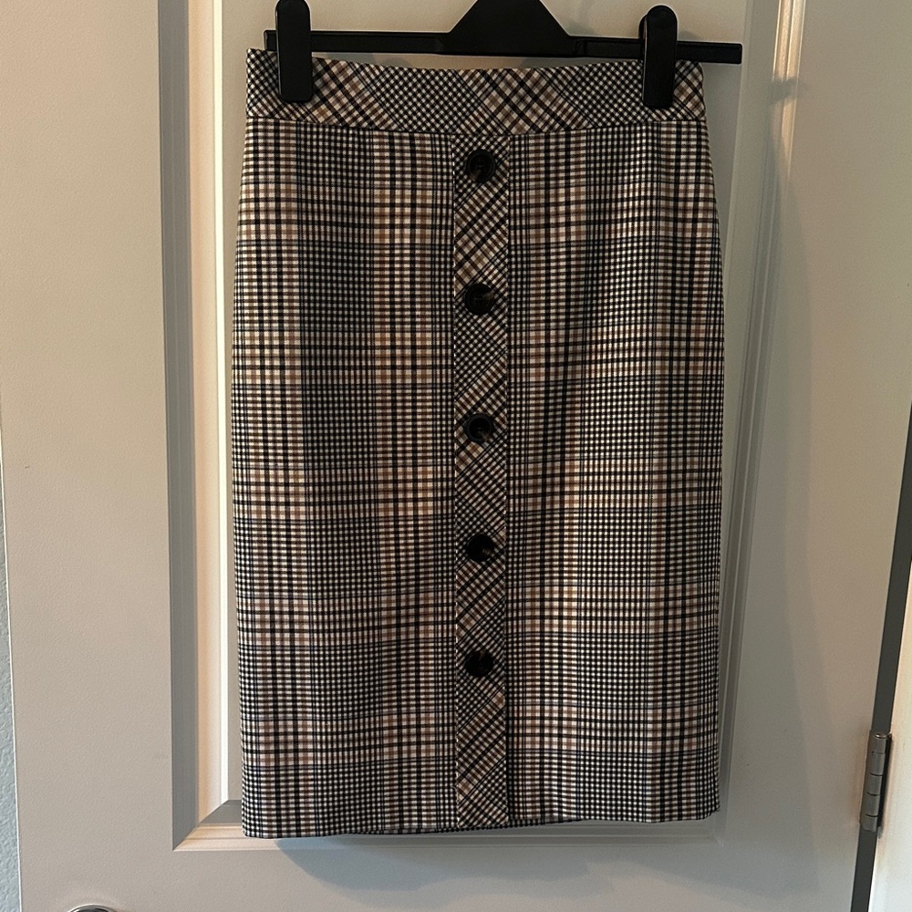 Ann Taylor Black and White Plaid Pencil Skirt
